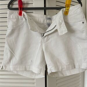 D. Jeans Women's Classic White Jean Shorts